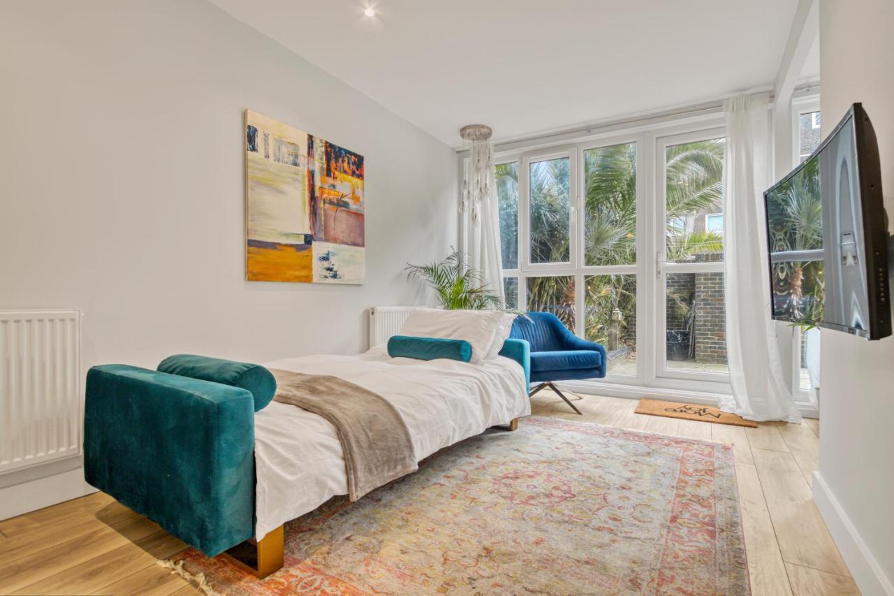 Homely 1Bed Apartment Vauxhall Londra Exterior foto