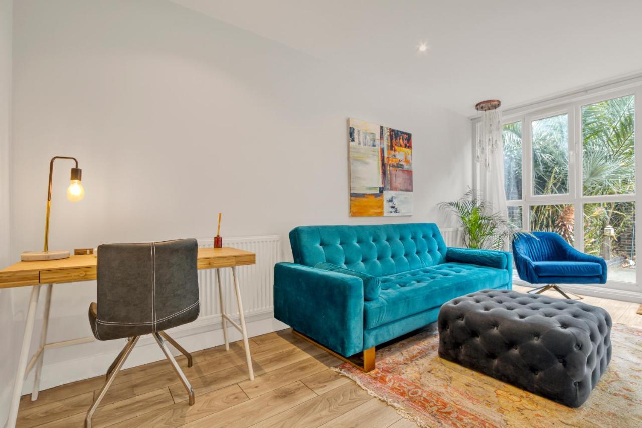 Homely 1Bed Apartment Vauxhall Londra Exterior foto