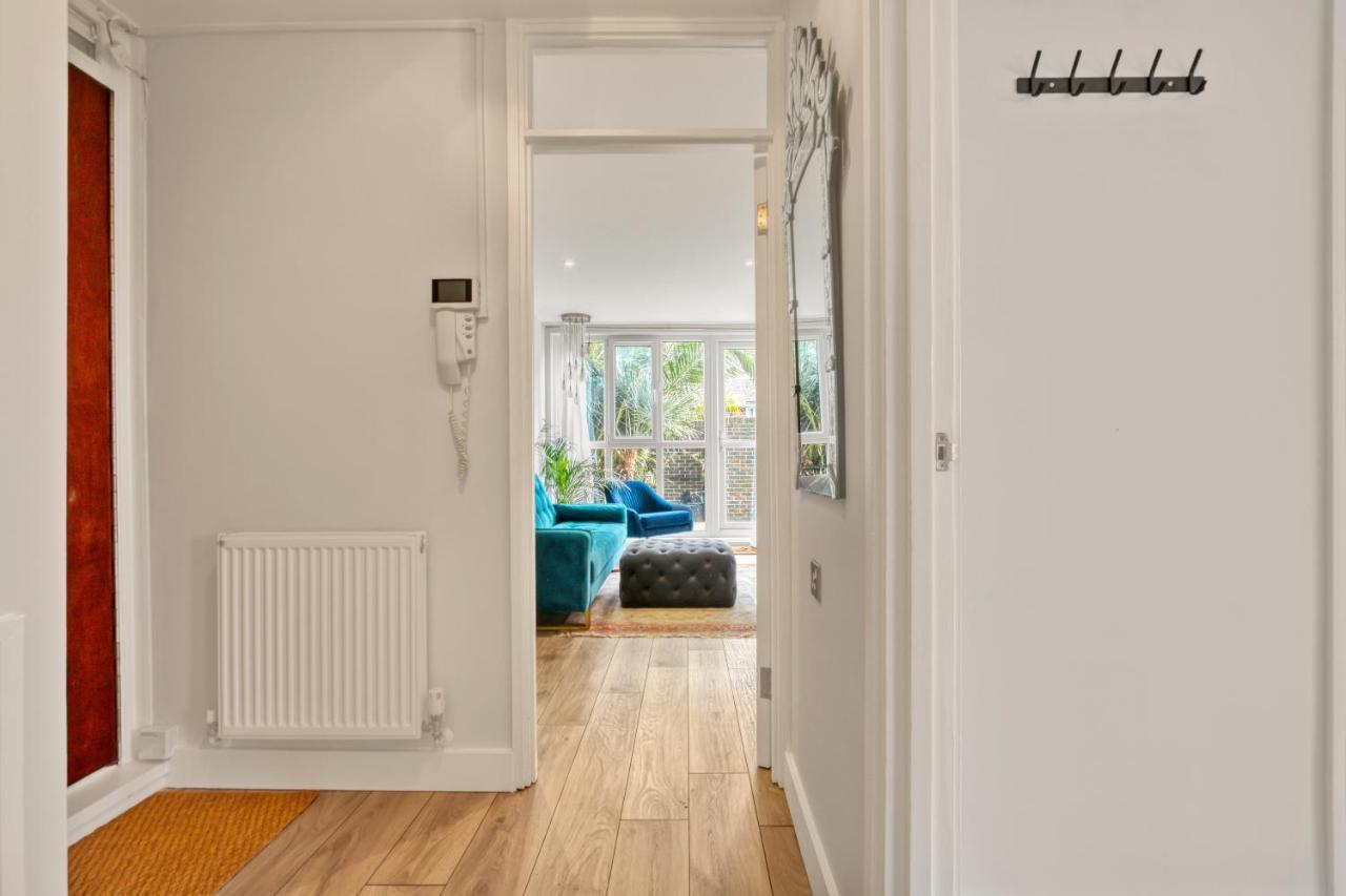 Homely 1Bed Apartment Vauxhall Londra Exterior foto
